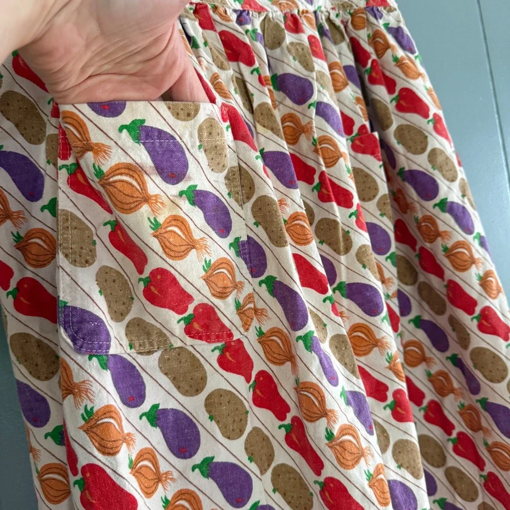 Perla Meyers Martex Vintage 70s Vegetable Print Waist Apron USA Cotton Novelty